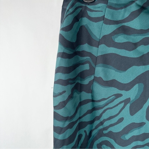 J. Crew Green and Black Animal Print Midi Skirt | US Size Medium - Picture 7 of 9